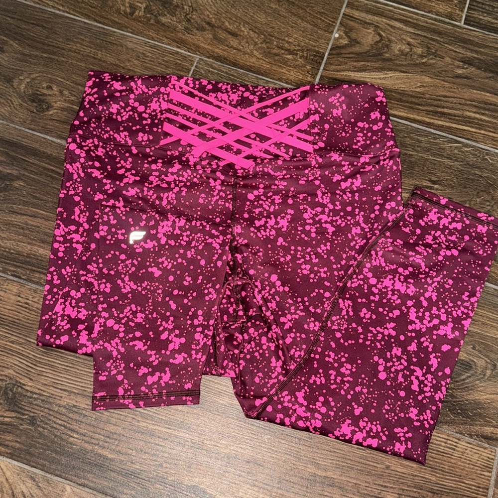 New with tags Fabletics Kessler Boost Powerhold 7/8 leggings